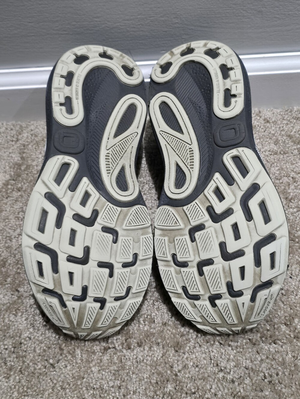 Brooks Adrenaline GTS 24 Women's Running Shoes Size 9.5 Gray - Picture 8 of 9